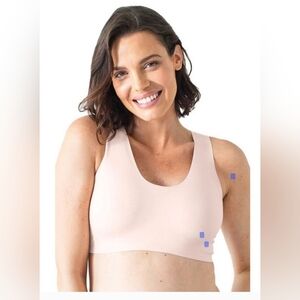 NWT Kindred Bravely Ultra Comfort Smooth Maternity Lounge Bra - Small